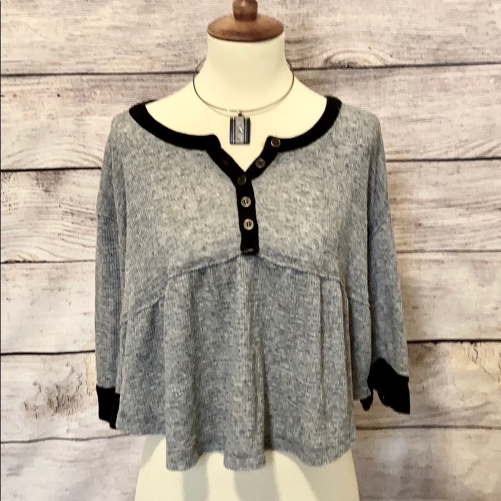 Free People - We The Free Grey and Black Blouse
